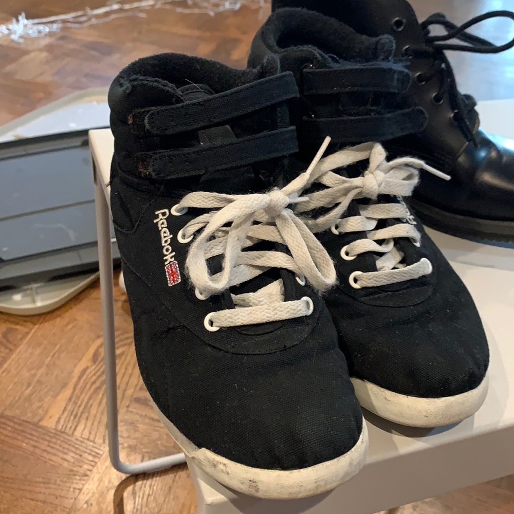 AWESOME vintage reebox classic hi tops